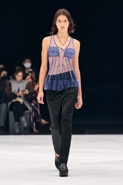 Look 44